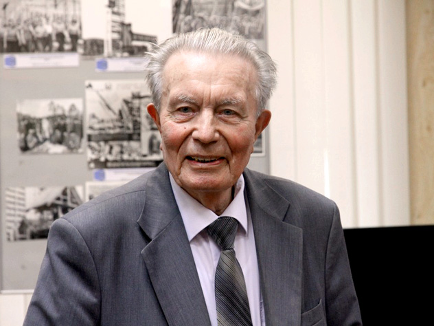 Александр Тизяков