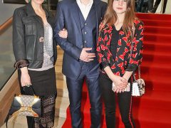 МАРИНА ЗУДИНА С СЫНОМ ПАВЛОМ И ДОЧЕРЬЮ МАРИЕЙ