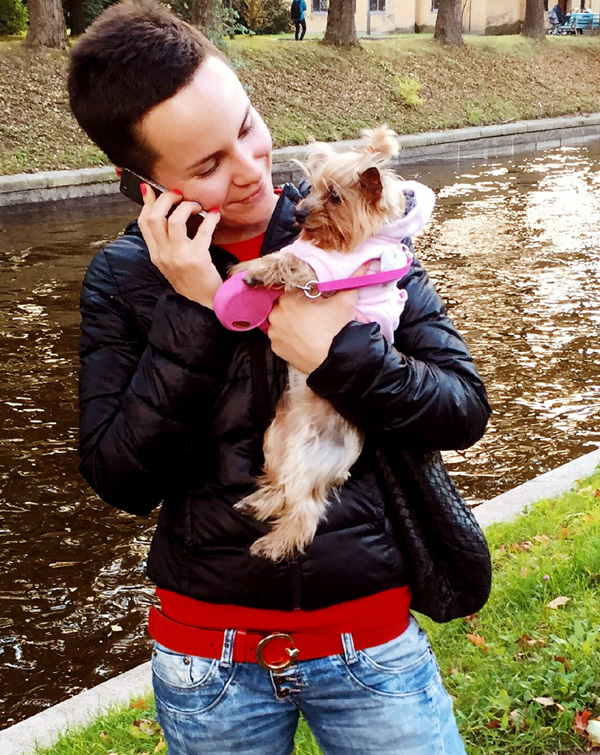 Аня доставляла маме много проблем