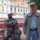 Евгений Карасев у памятника Михаилу Кругу