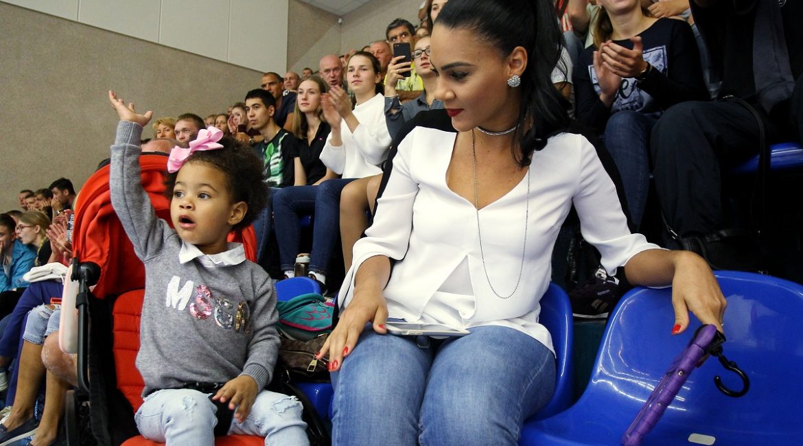 Присцилла Камехо, дочь, волейбол