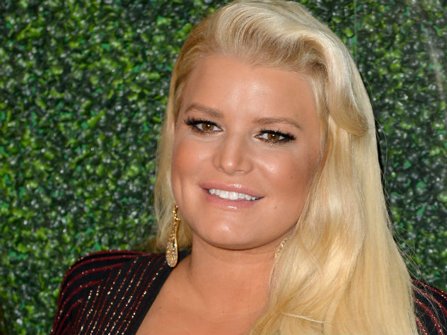 Джессика Симпсон вновь стала мамой