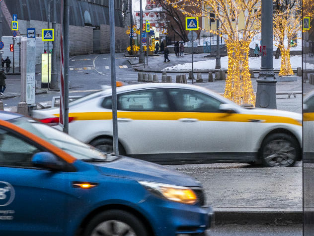 Таксист облил пассажира зеленкой