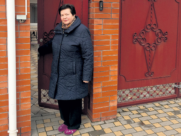 Надежда Алексеевна с 1977 года живет в центре Кущевки в скромном доме на стандартном участке в четыре сотки