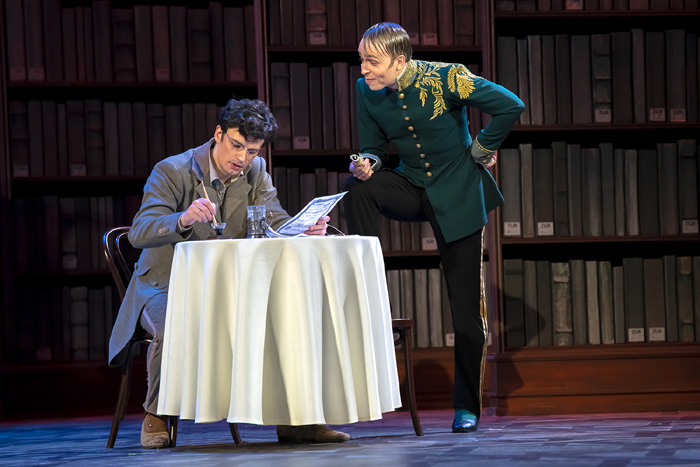 Жадов - П. Иванов, Белогубов - Грабовский