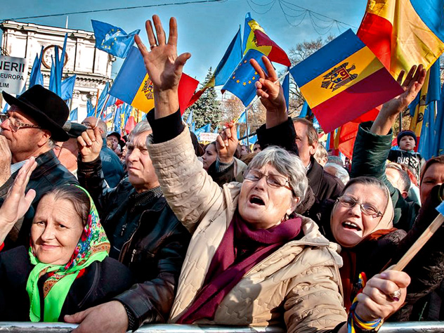Кастрюлеголовые в Кишиневе мечтают, что Европа спасет страну от бедности