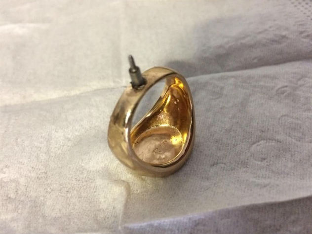 Перстень для порчи бюллетеней