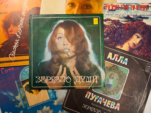 Флешмоб: люди описывают неудачный секс, цитируя Пугачеву