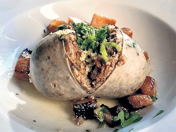 Хаггис большинство туристов пробует один раз в жизни