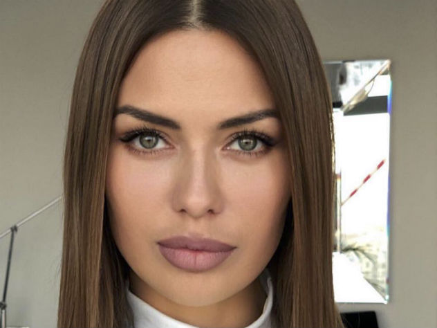 Виктория Боня с длинными волосами, фото