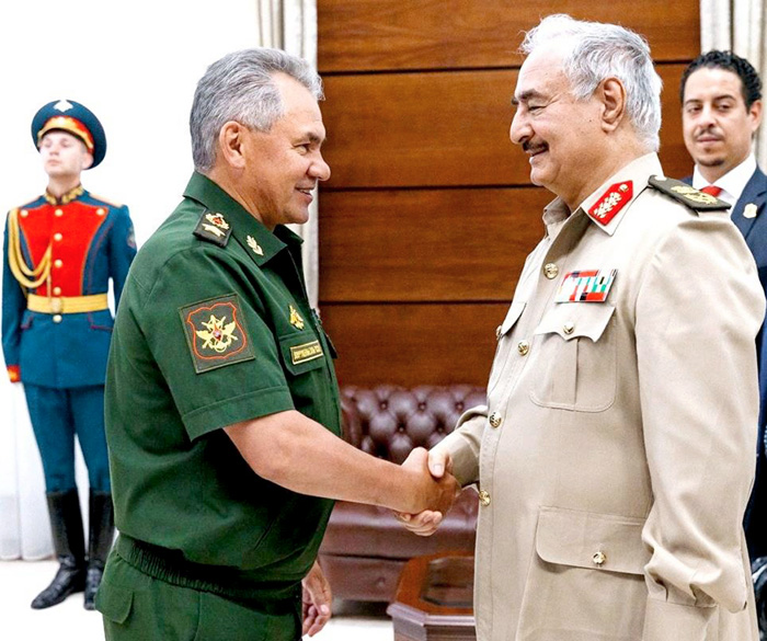 Халифа Хафтар на встрече с Сергеем Шойгу