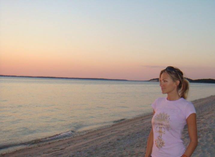 Юлия Суханова