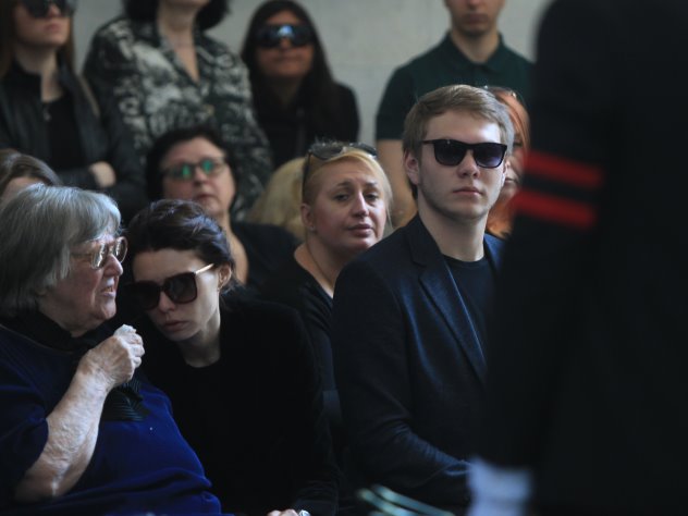 Вдова, мать и сын Доренко