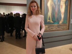 ЕЛЕНА ЗАХАРОВА