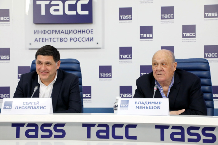 СЕРГЕЙ ПУСКЕПАЛИС И ВЛАДИМИР МЕНЬШОВ