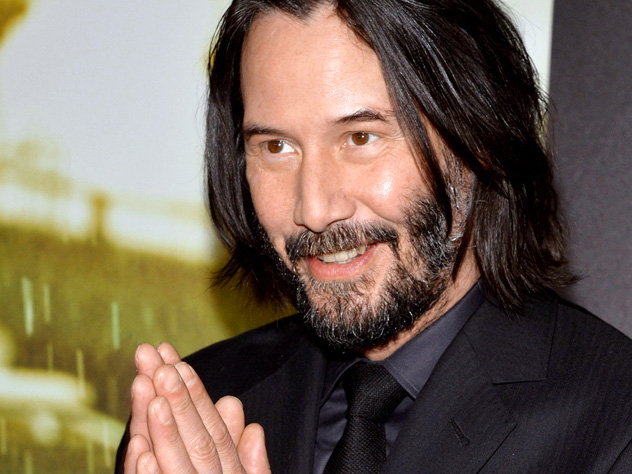 Киану умоляет поклонников поумерить пыл