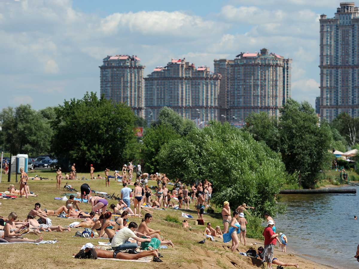 Где позагорать в москве. Строгино серебряный Бор. Серебряный Бор пляж 2. Серебряный Бор Москва пляж. Пляж 3 серебряного Бора Москва.