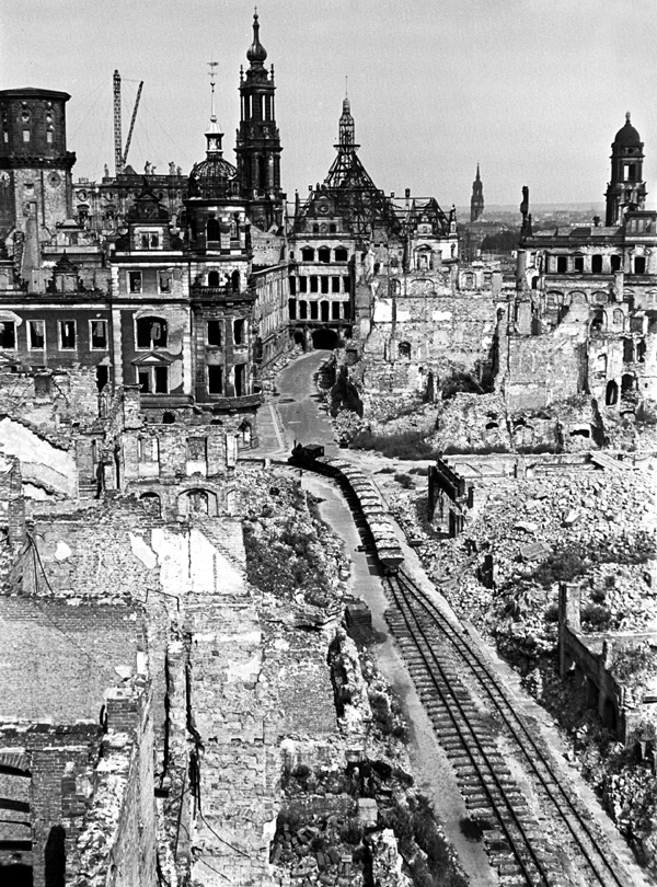 Руины «Флоренции на Эльбе» - Дрездена