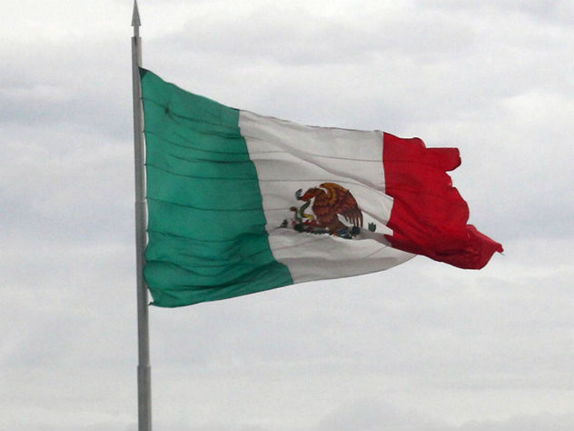 В Мексике пропал самолет