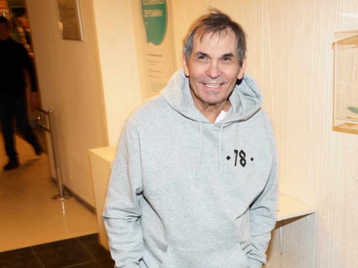 Бари Алибасов