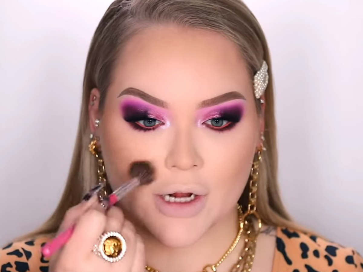 Популярные блогеры.