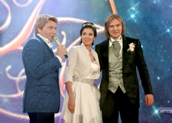 В 2011 году Григорий женился на Анжелике Бирюковой - пресс-атташе «Лужников». Тамадой на их свадьбе был Басков