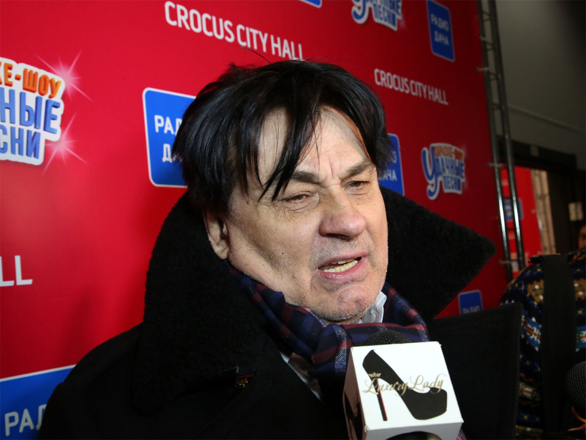 Александр Серов