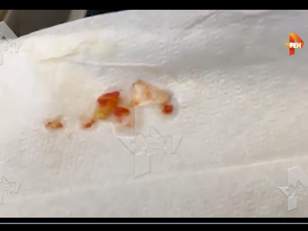 Стекло в самолетной еде