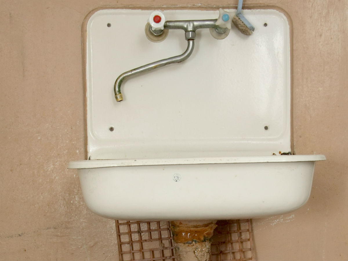 Вода из-под крана