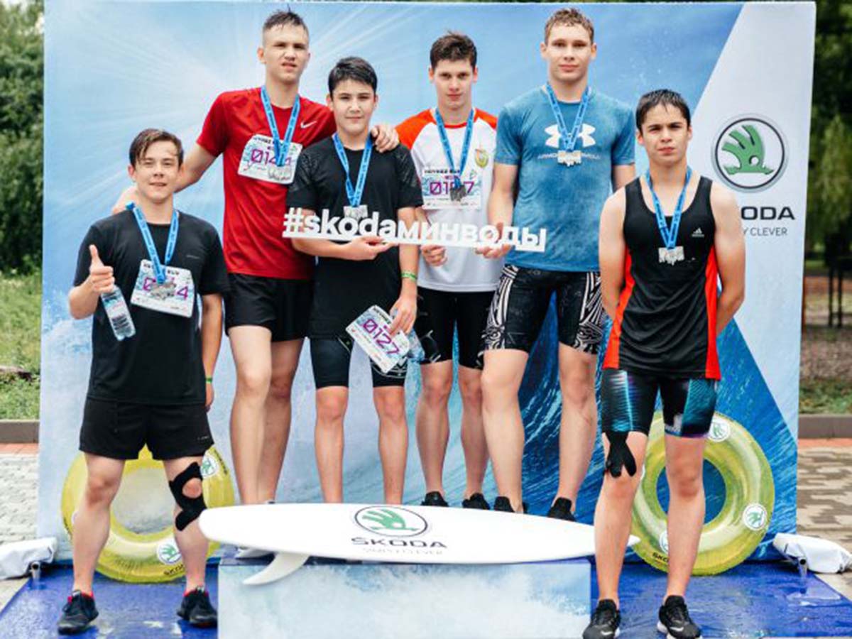 Дилерский центр ŠKODA наградил победителей первого на Кавказе акватлона