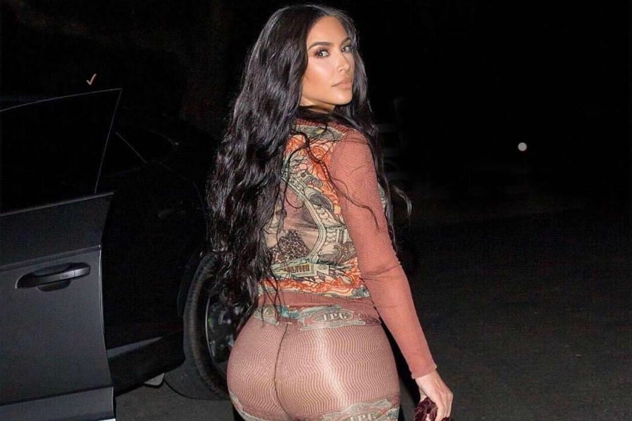 Ягодицы Ким Кардашьян