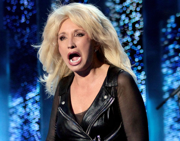 Профсекрет от Аллегровой: чем шире рот, тем дальше микрофон