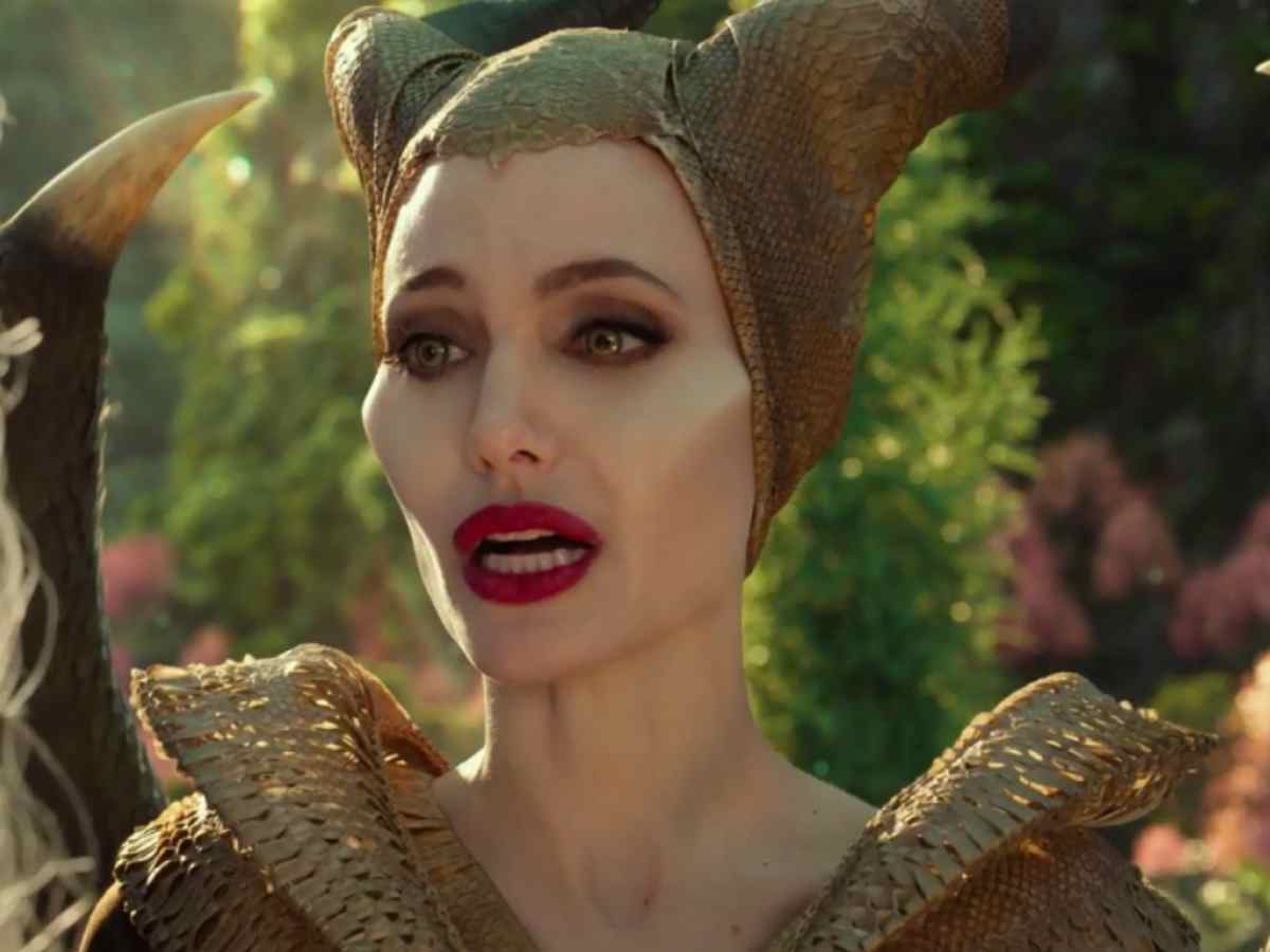 Анджелина Джоли