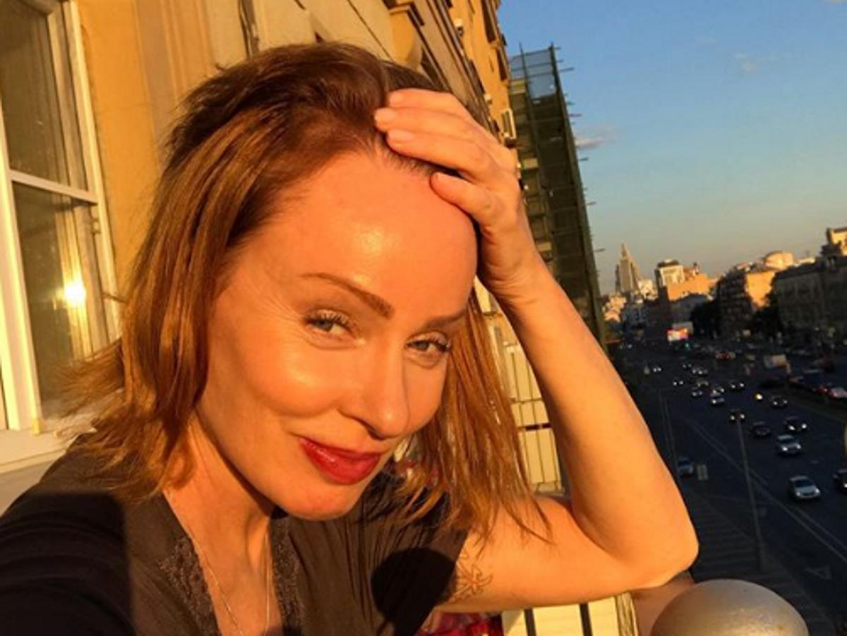 Жанна Эппле