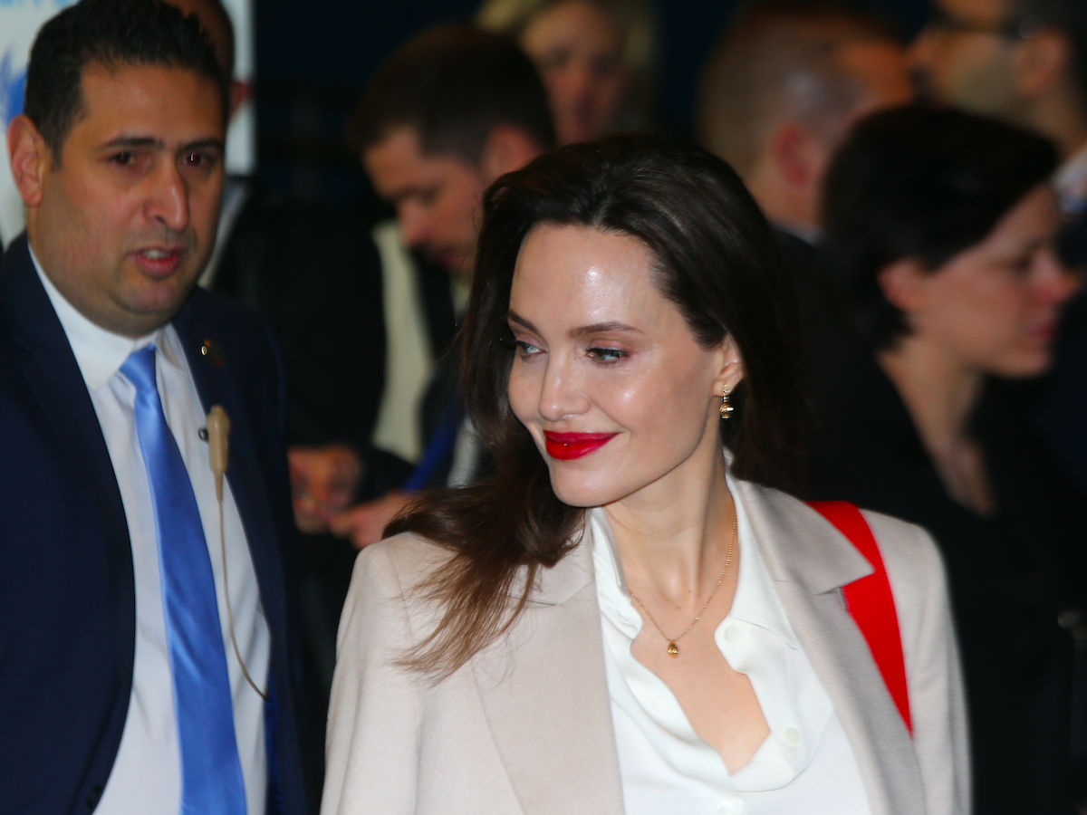 Анджелина Джоли