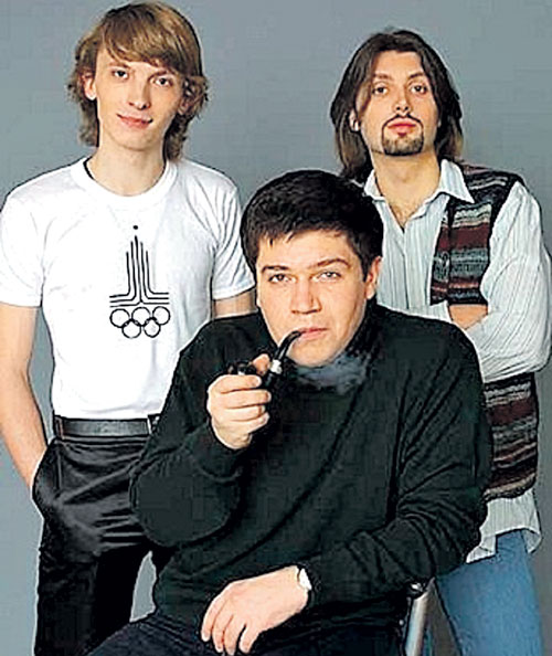 Калинников (на переднем плане) с Павлом Серяковым и Ильей Сосницким (1999 г.)