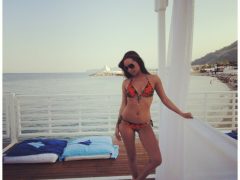 … но и архивные снимки Юлии в купальнике.