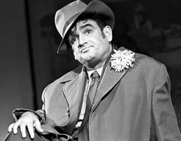 Евгений Весник в роли Остапа Бендера в спектакле «Золотой телёнок», 1958 г.