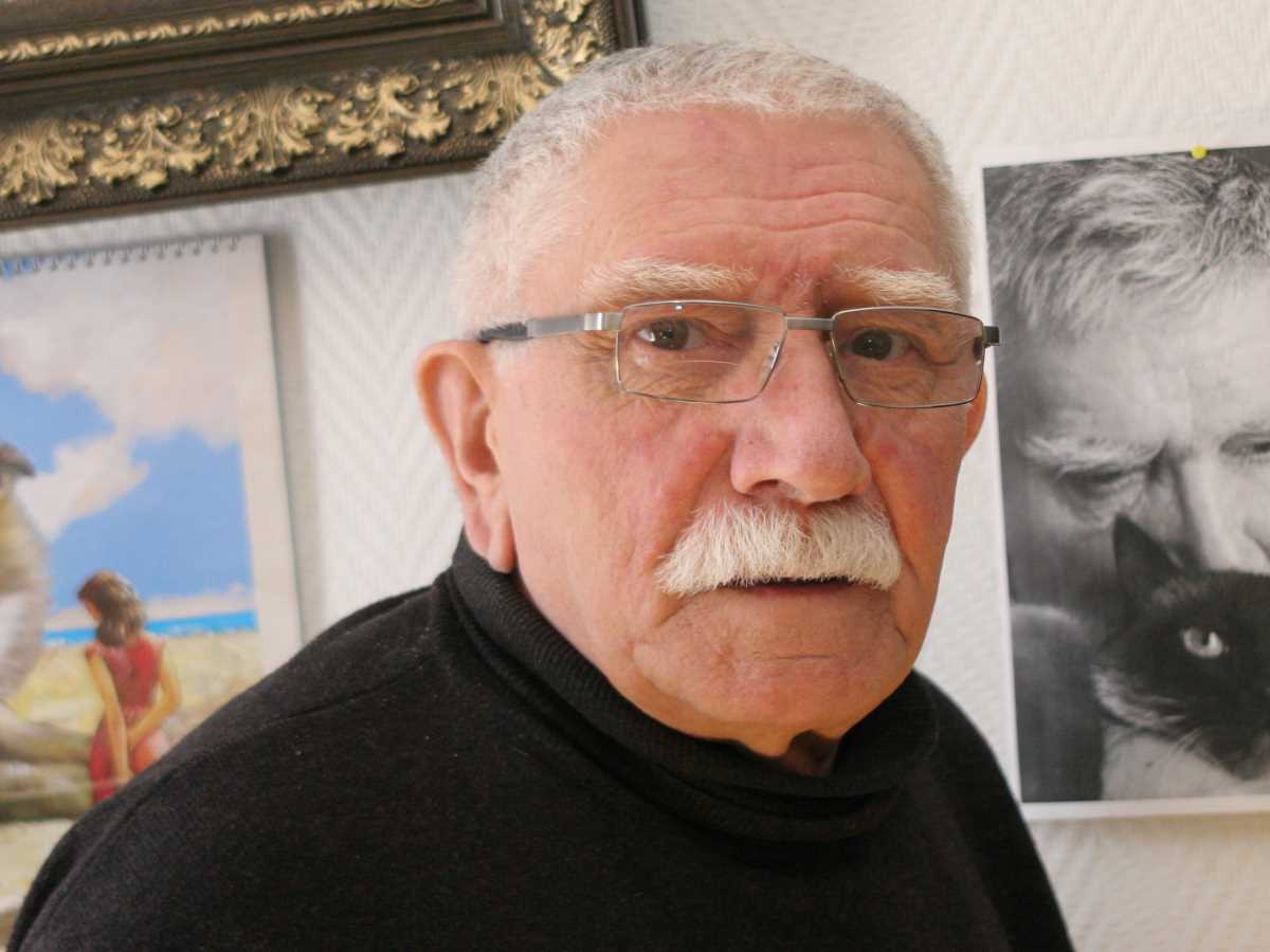 Армен Джигарханян