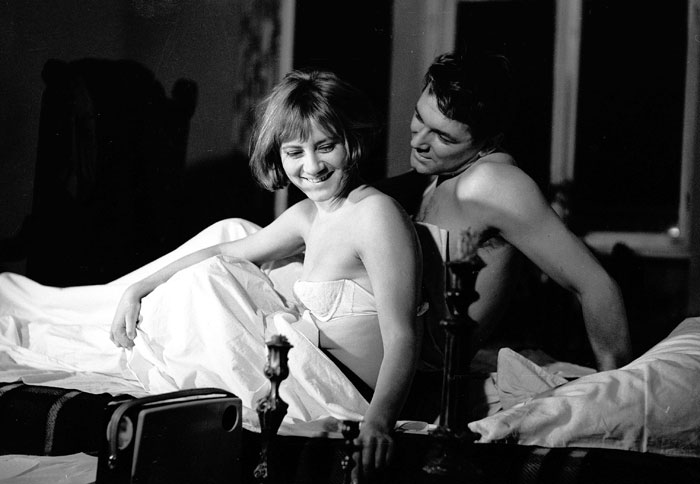 Уралова и Белявский в «Июльском дожде»