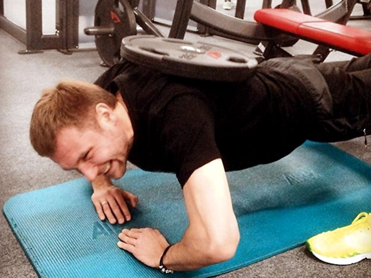 Владимир упражняется трижды в неделю