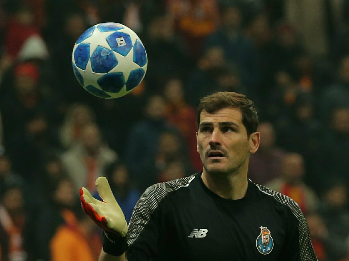 Икер Касильяс