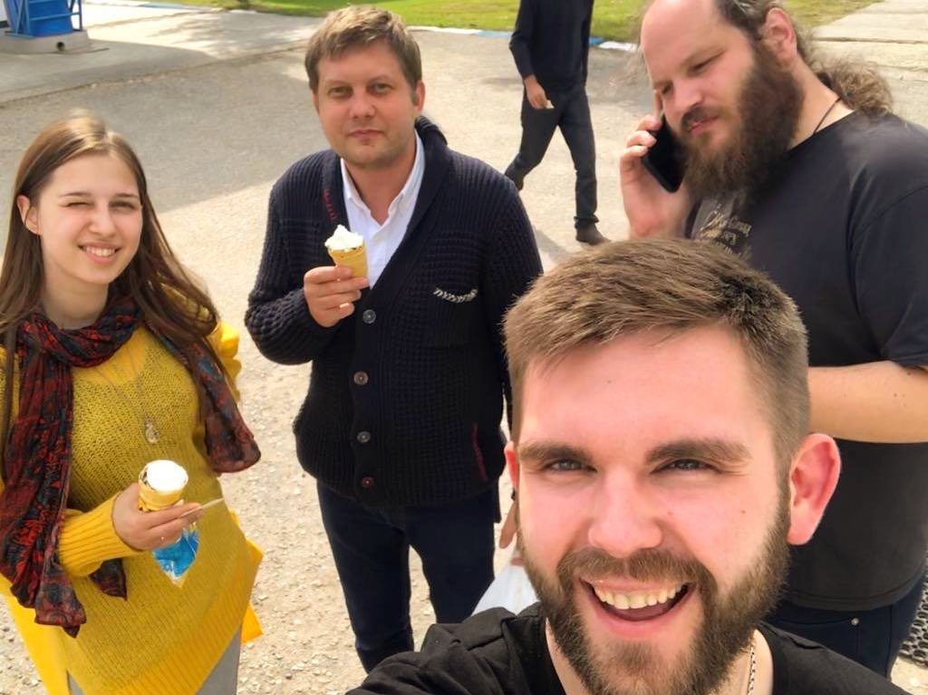 Борис Корчевников с друзьями