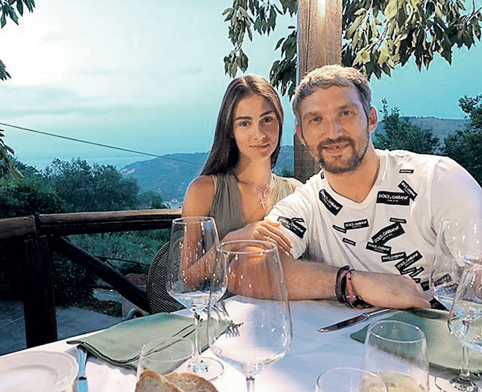 У Насти и Саши нашлось немало поводов поднять бокал