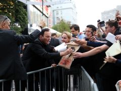 Квентин Тарантино с поклонниками