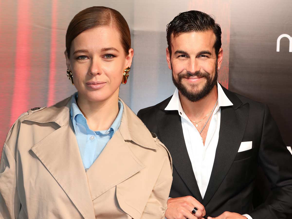 Целомудренную Шпицу смутили обнаженные ягодицы Марио Касаса