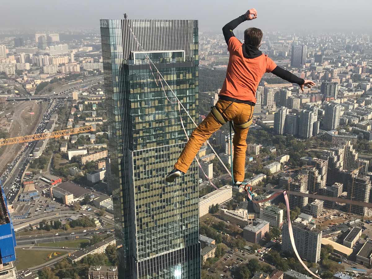 Не путать с канатоходцами: хайланеры установят мировой рекорд