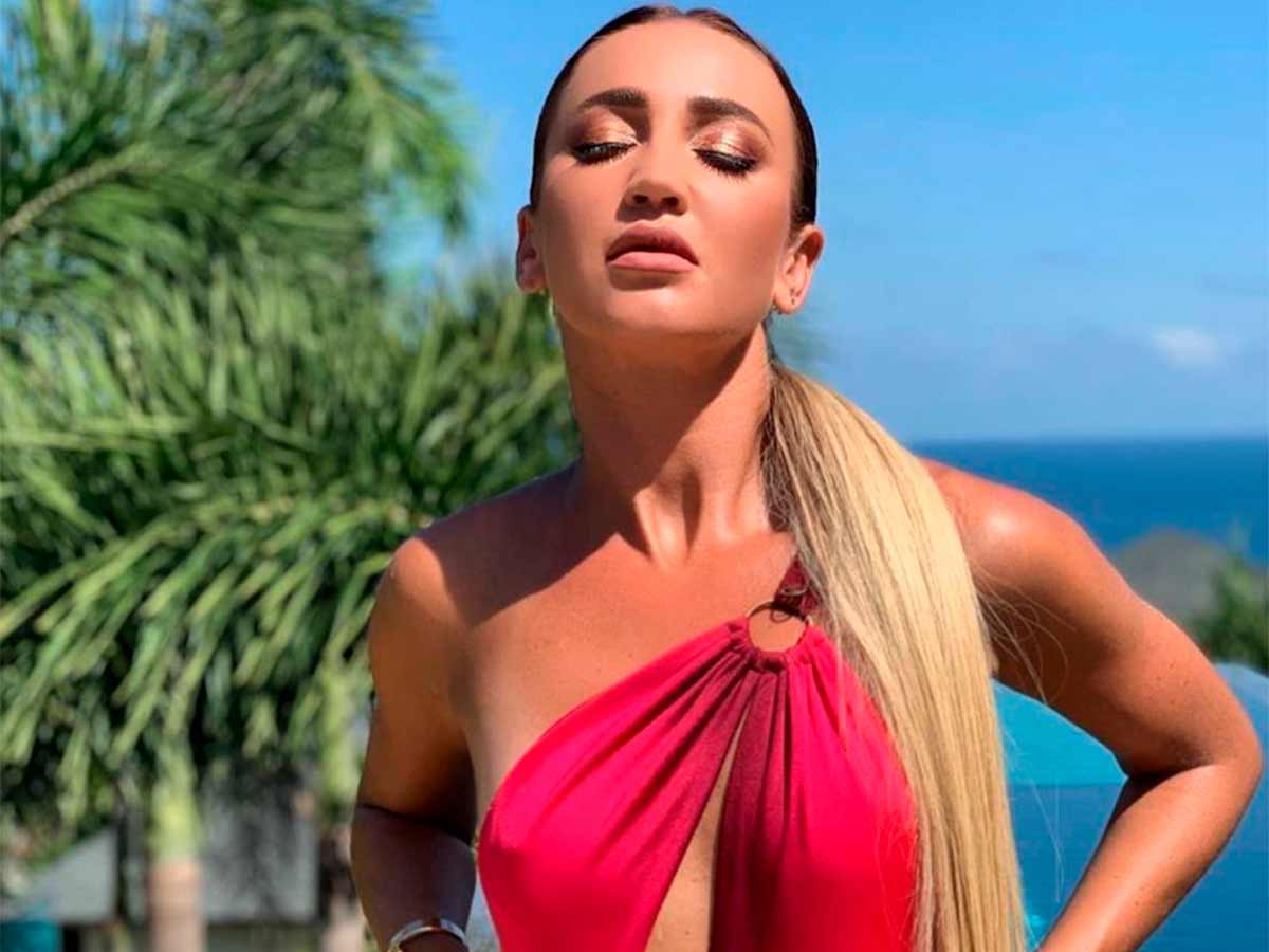 Бузовой устроили травлю после концерта «PRO лето»