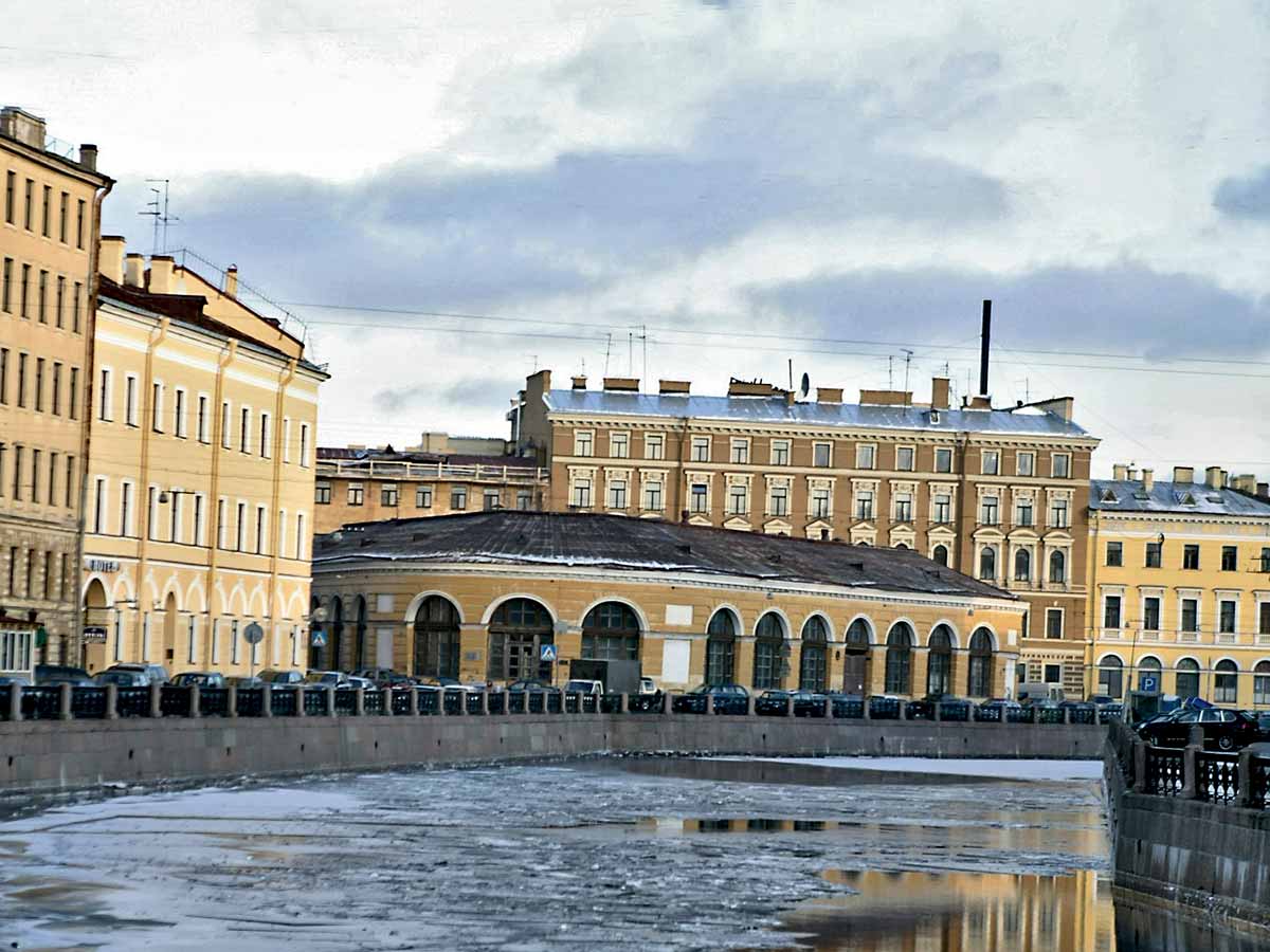 Погода в СПб на месяц: октябрь начнется с ливня, а закончится морозцем