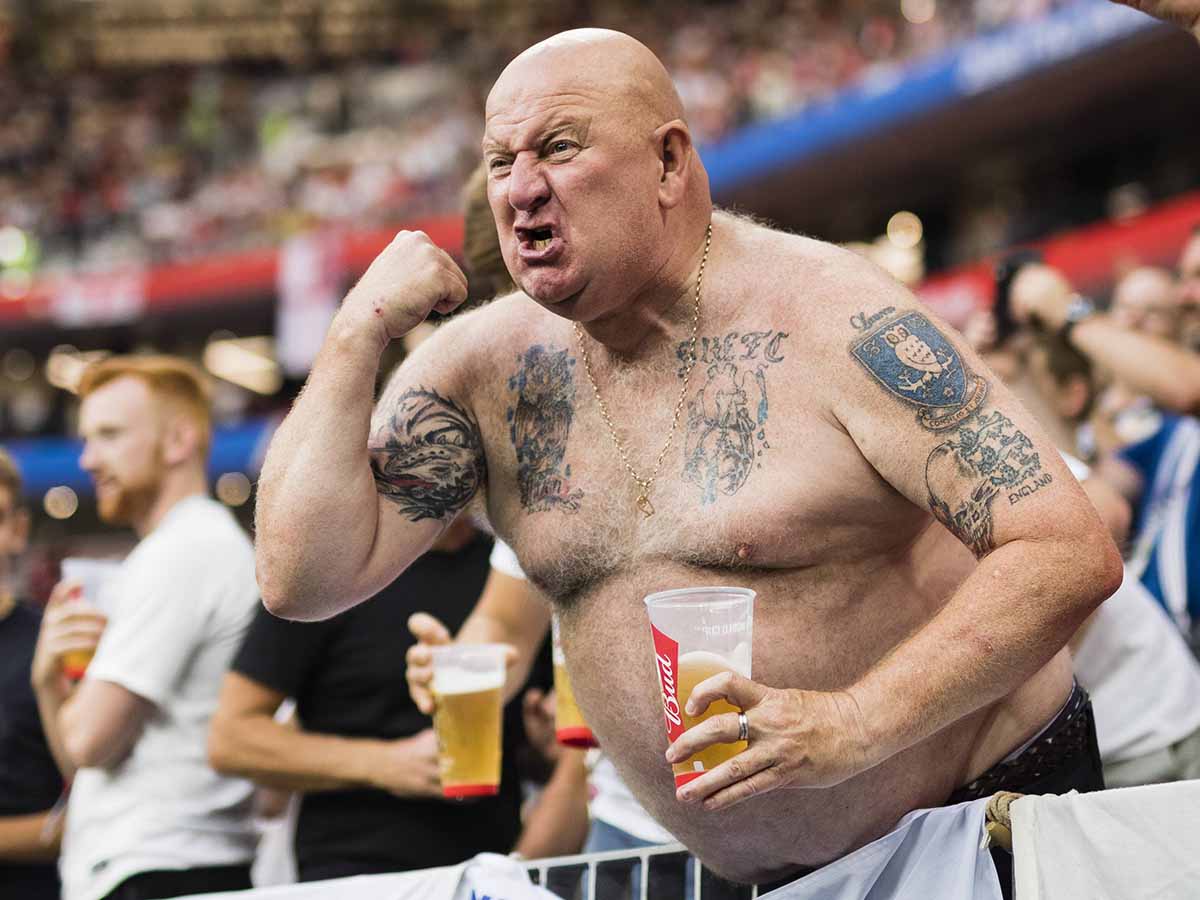Болельщик с пивом на матче ЧМ-2018